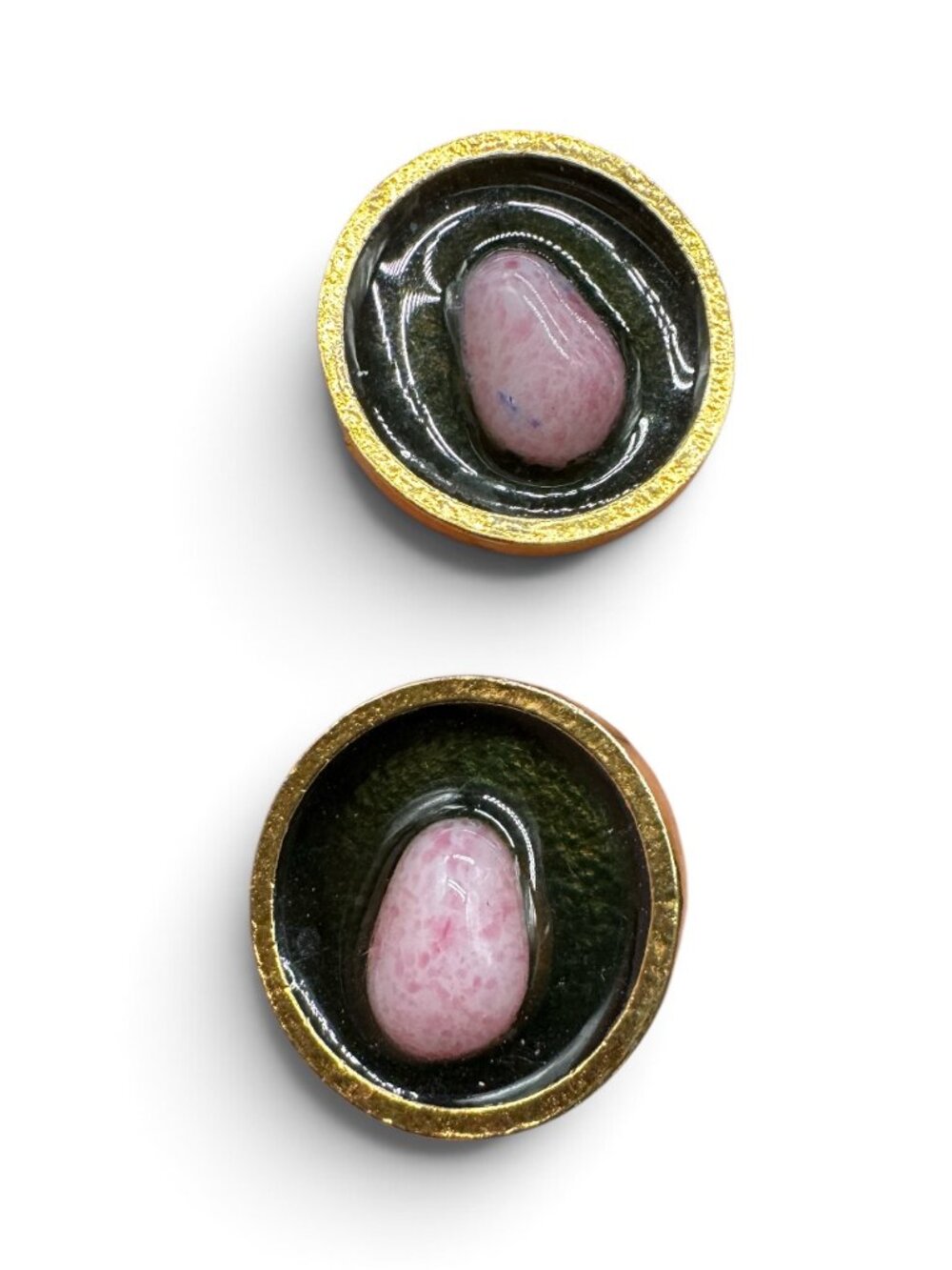 VTG Gold Tone Clip on Earrings Round Black & PinkTugtupite Incased Stone Germany